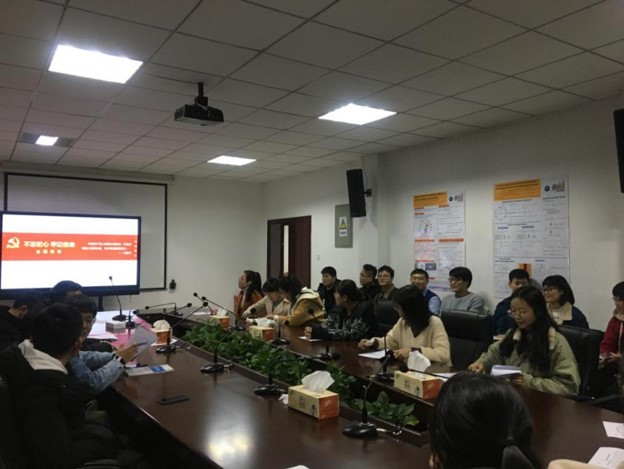 ca340e9f46ff1596cd7f764e42c09f5 EB35